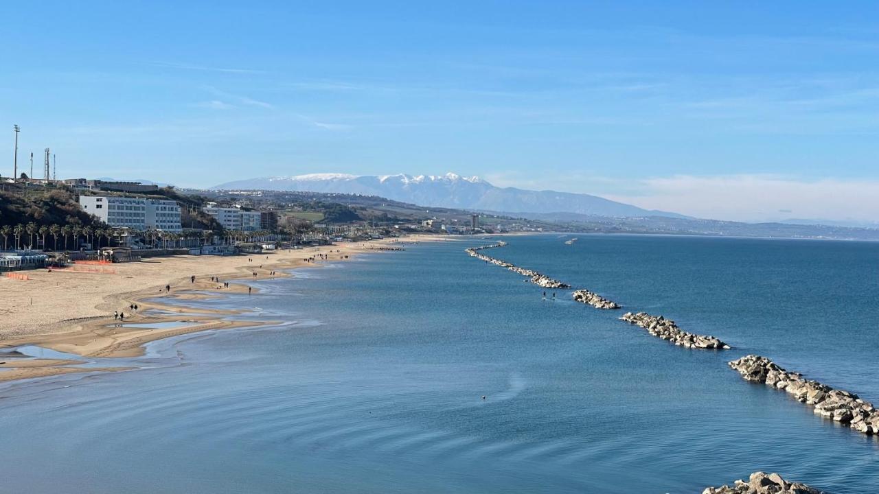 La Finestra Sul Porto Vila Termoli Exterior foto