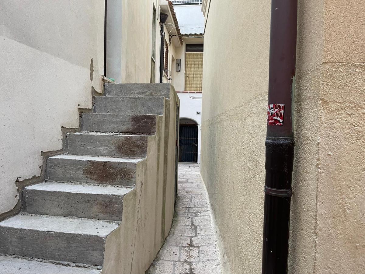 La Finestra Sul Porto Vila Termoli Exterior foto